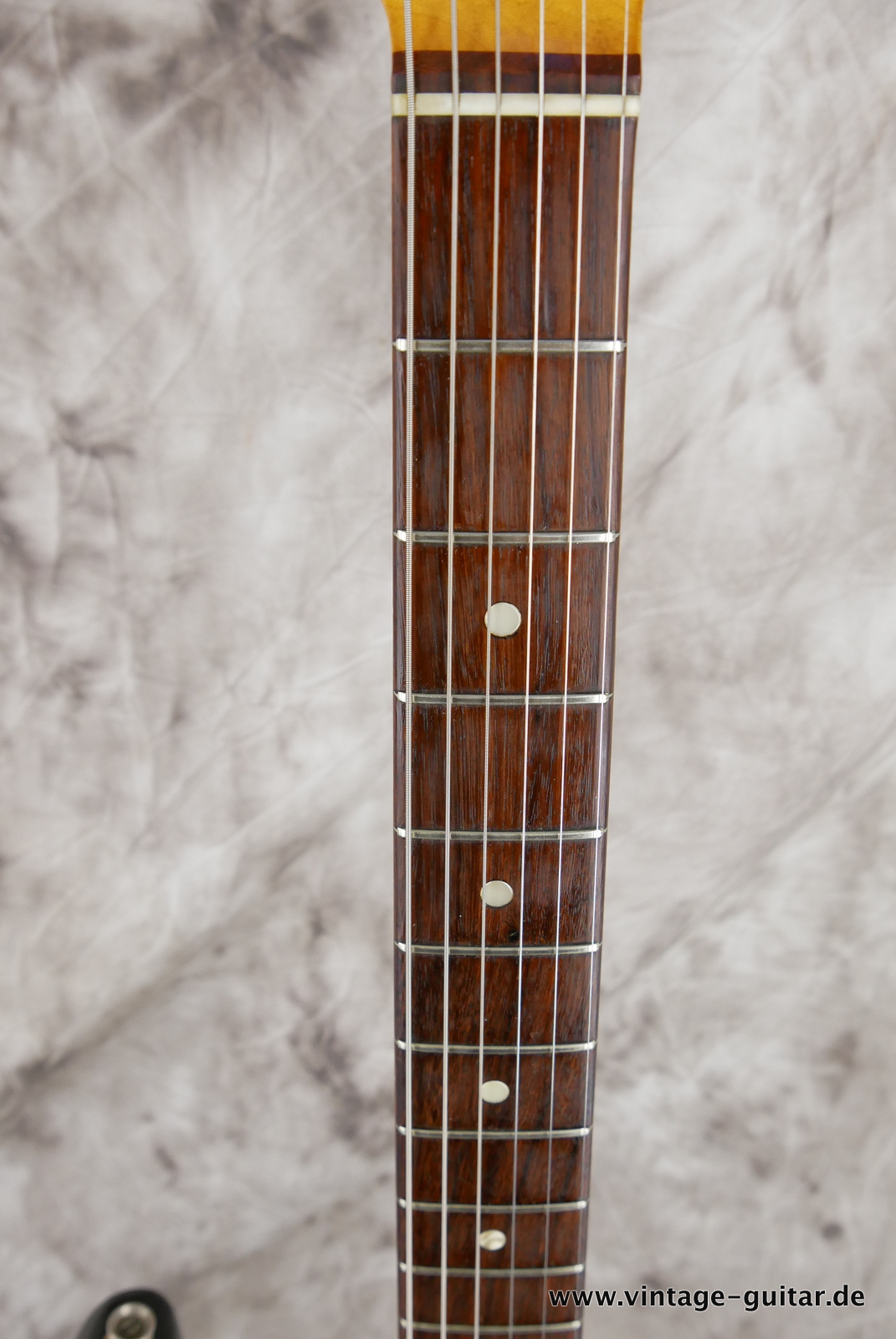 Fender-stratocaster-1969-black-007.JPG