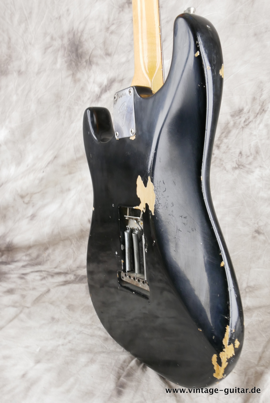 Fender-stratocaster-1969-black-015.JPG