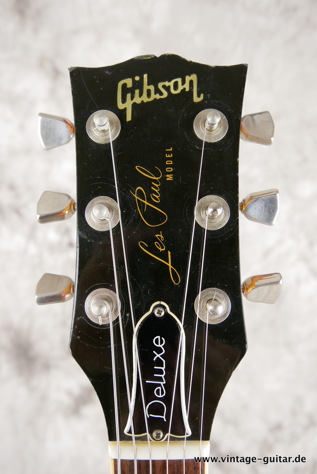 Gibson_Les_Paul_Deluxe_cherry_sunburst_1978-009.JPG
