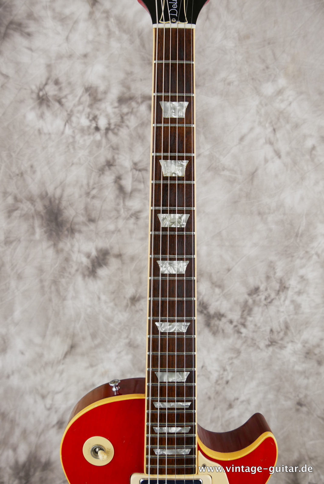Gibson_Les_Paul_Deluxe_cherry_sunburst_1978-011.JPG