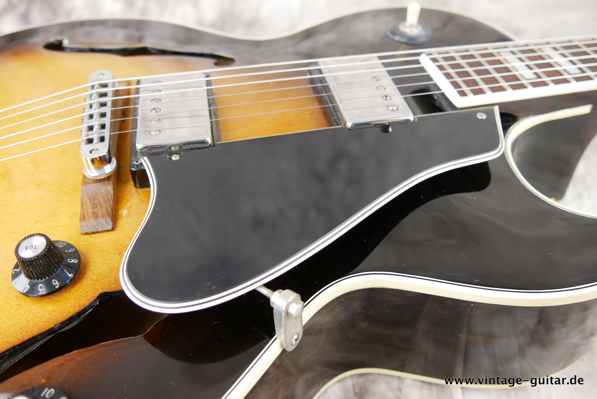 Gibson-ES-175-D-1979-sunburst-020.JPG