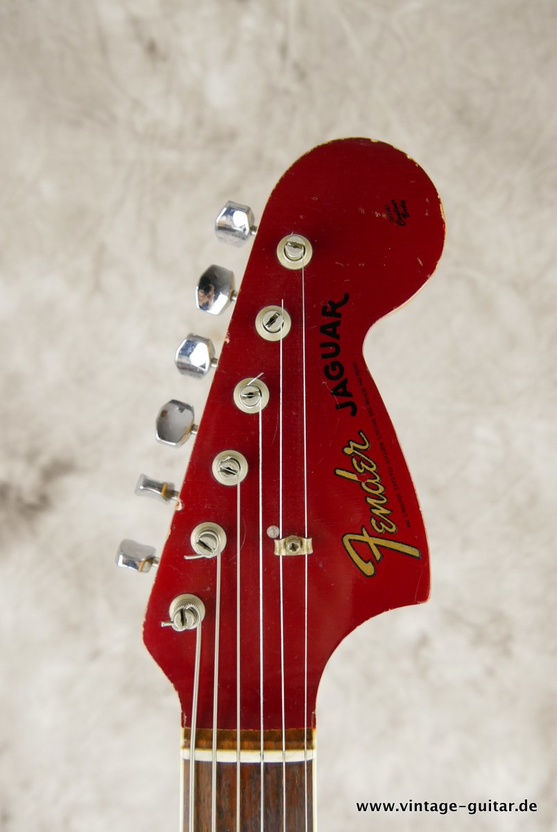 Fender_Jaguar_candy_apple_red_1966-017.JPG