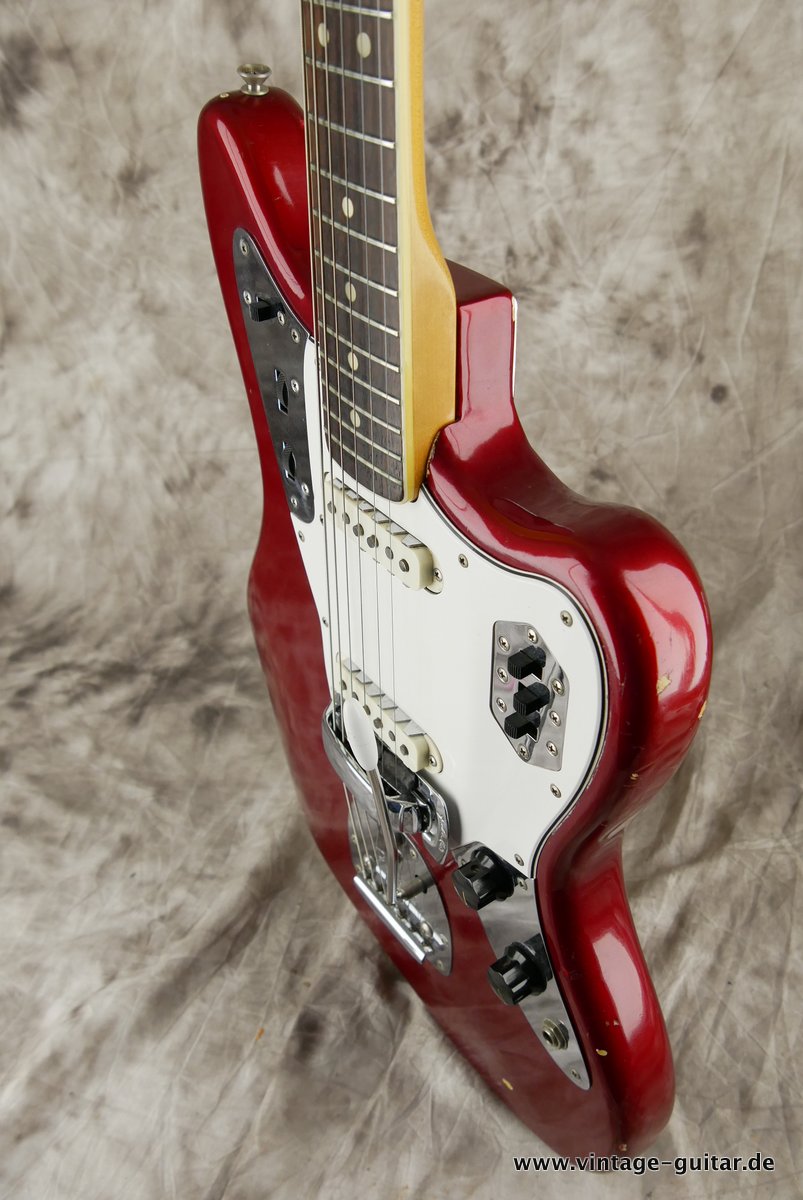 Fender_Jaguar_candy_apple_red_1966-026.JPG