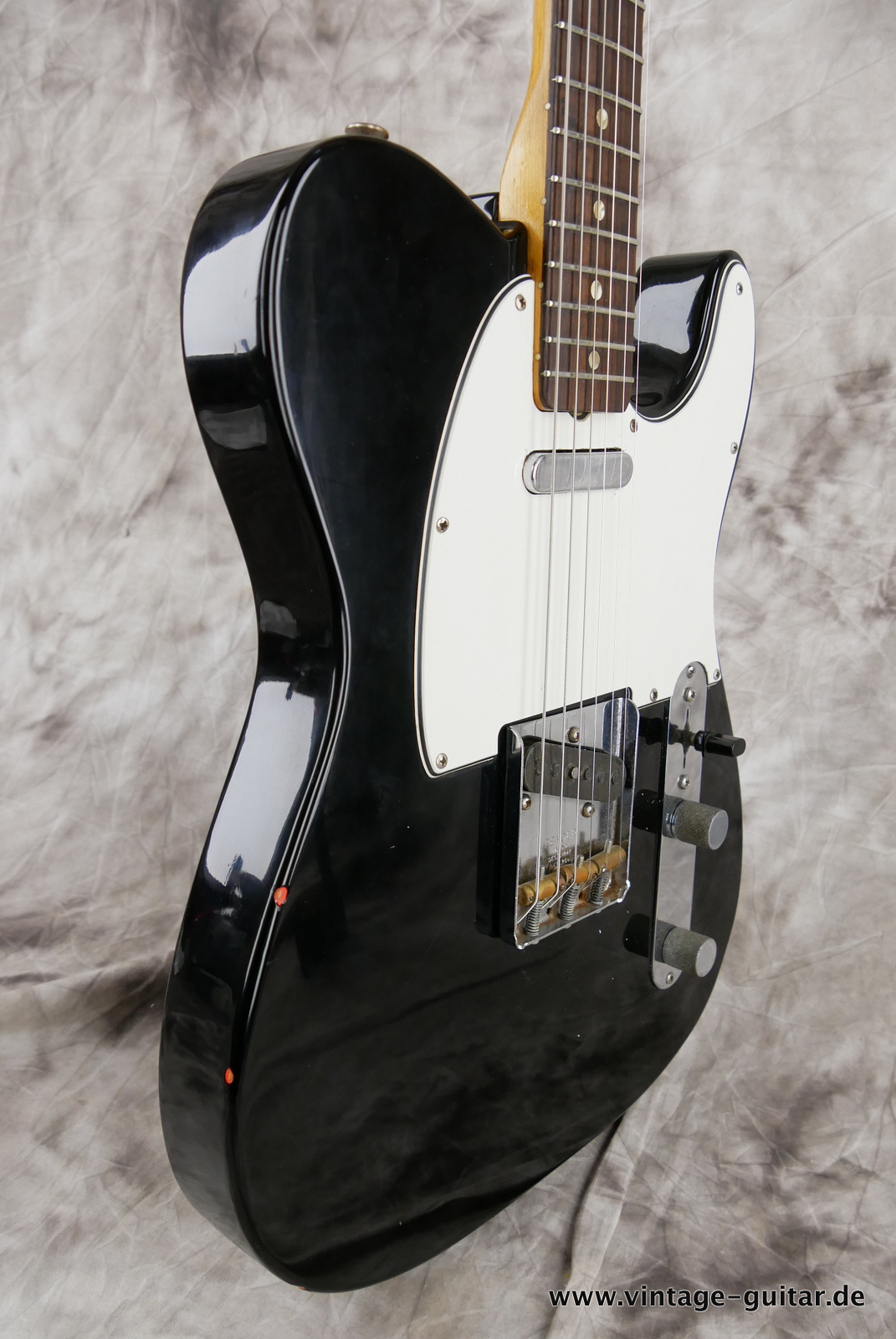 Fender-Telecaster-1967-black-005.JPG