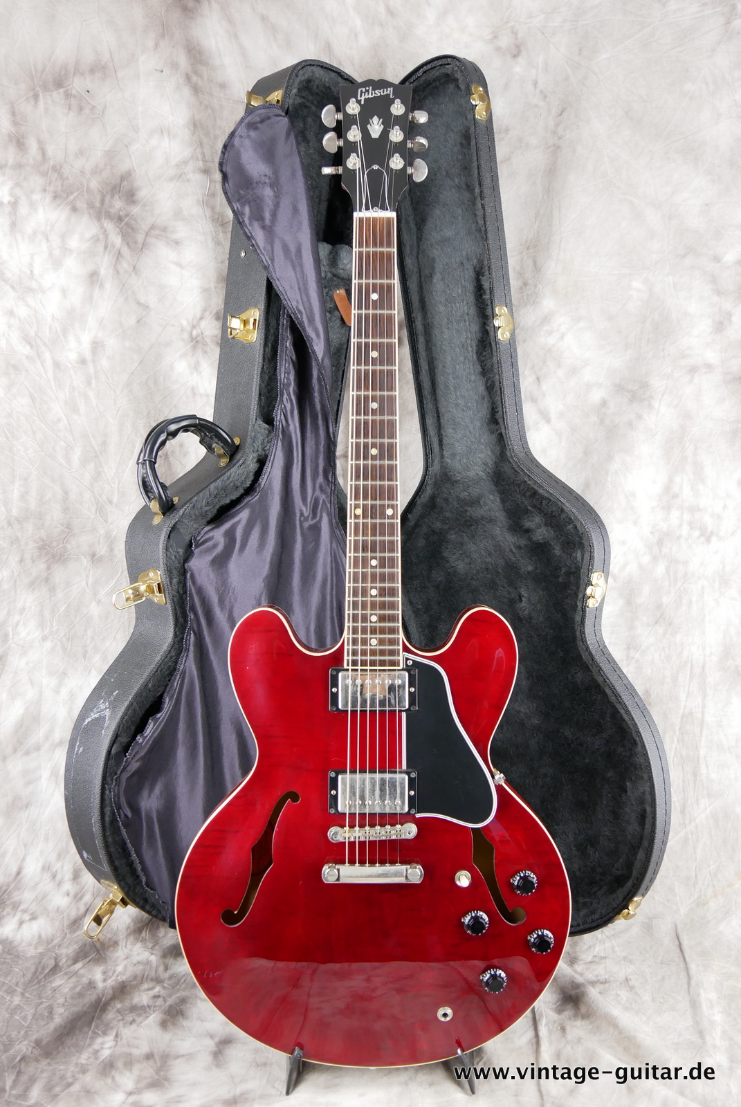 Gibson_es_335_TD_dot_reissue_red_flame_maple_body_2005-014.JPG