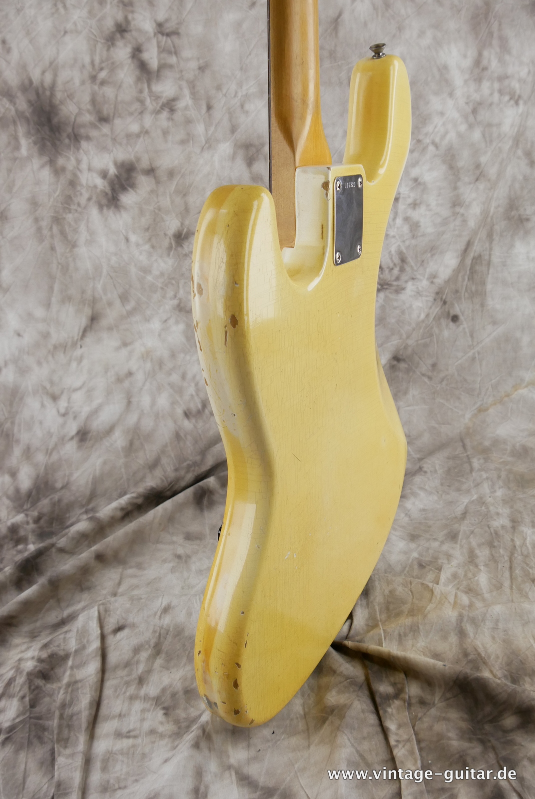 Fender-Jazz-Bass-1965-olympic-white-012.JPG
