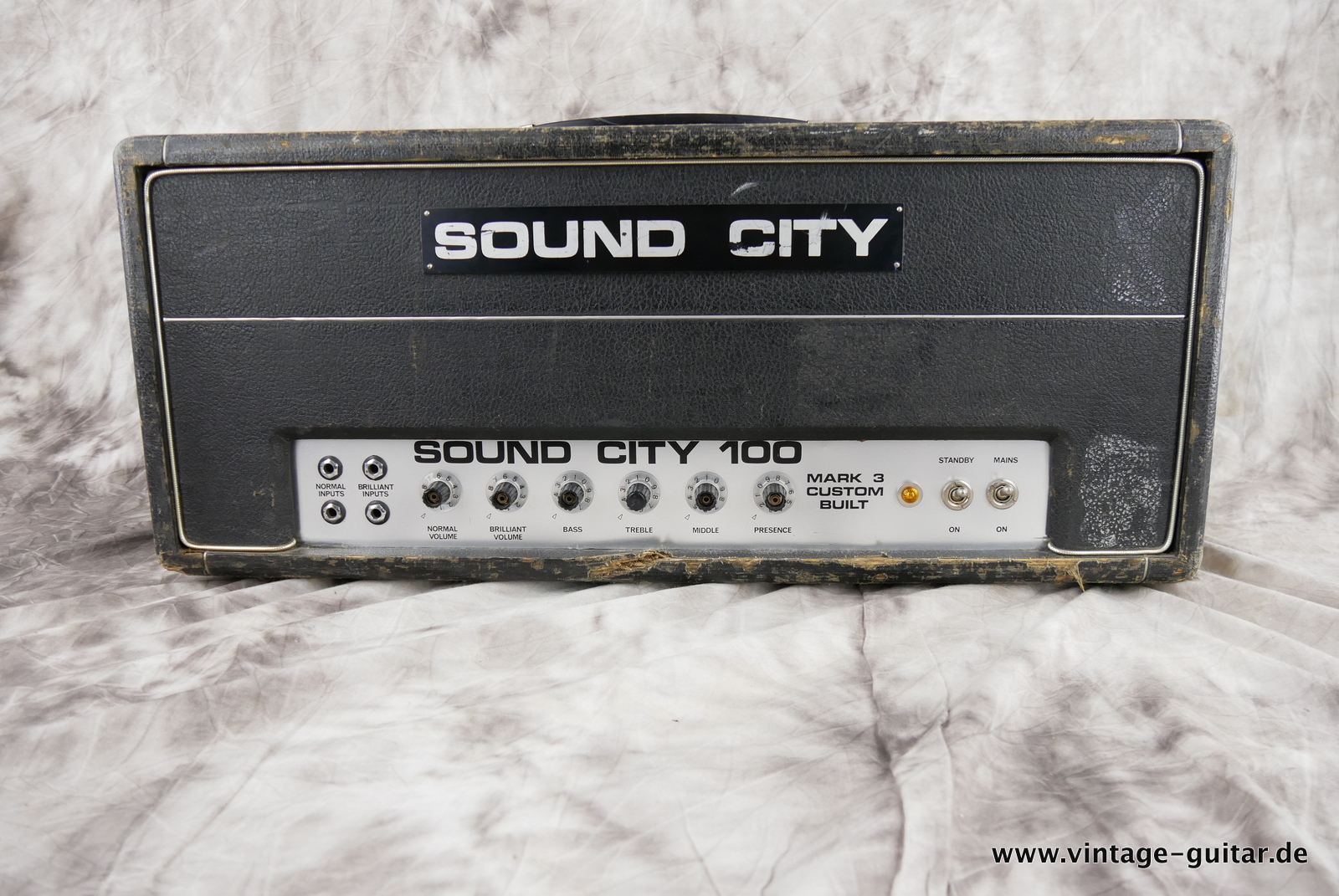 Sound-City-B-100-MK-II-Custom-Built-1970-black-tolex-001.JPG