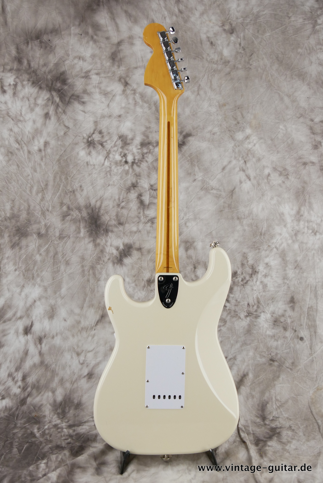 Fender_Strat_Stratocaster_Ritchie_Blackmore_ST-72RB_madeinjapan_1997_olympic_white_singed_scalloped_fretboard-002.JPG