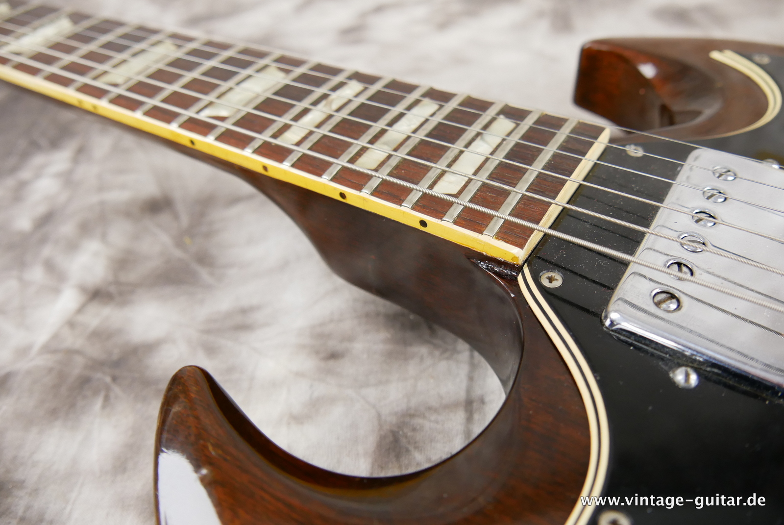 Gibson-SG-Standard-1969-walnut-044.JPG