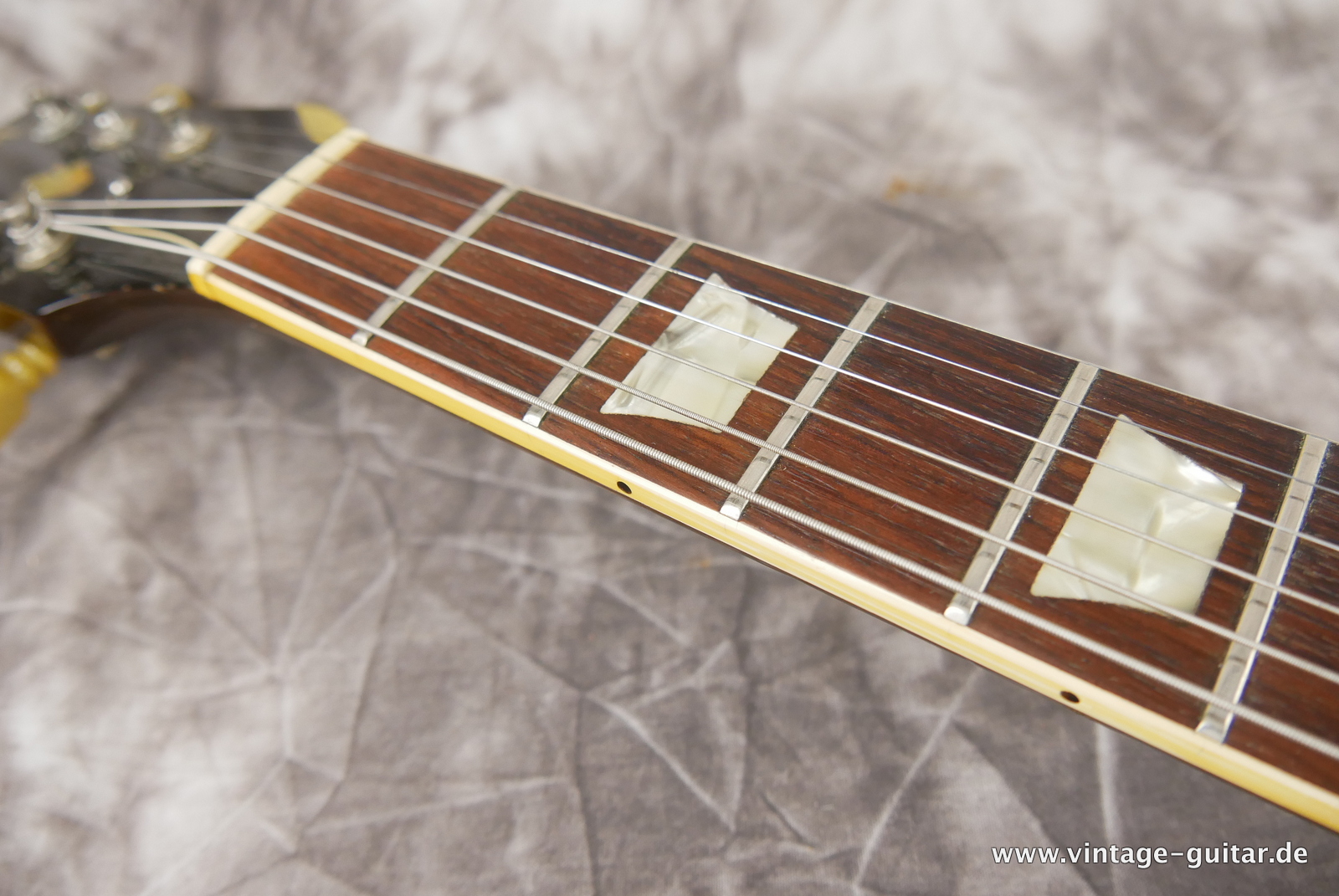 Gibson-SG-Standard-1969-walnut-046.JPG