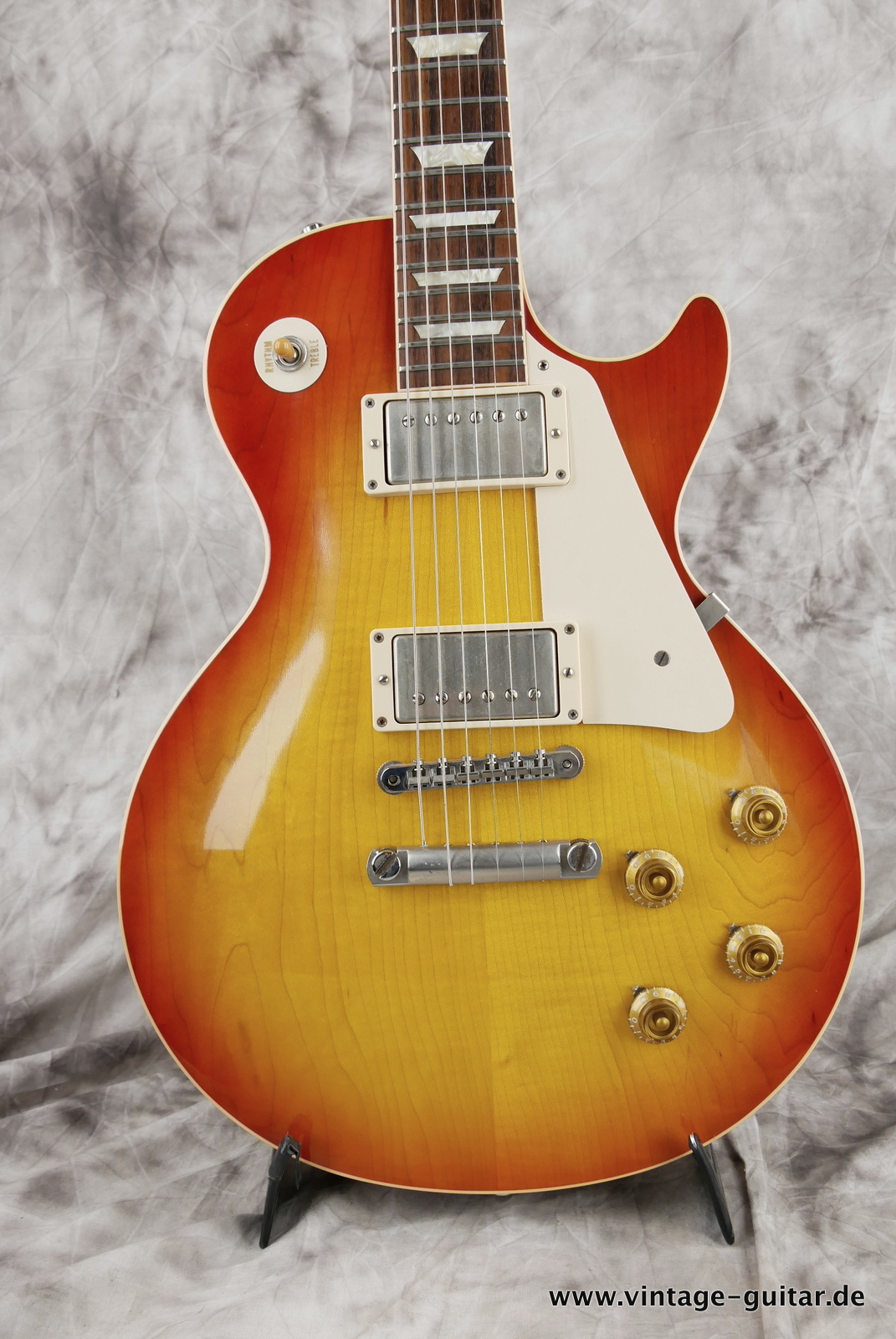 Gibson-Les-Paul-R8-1958-Reissue-Custom-Shop-VOS-003.JPG