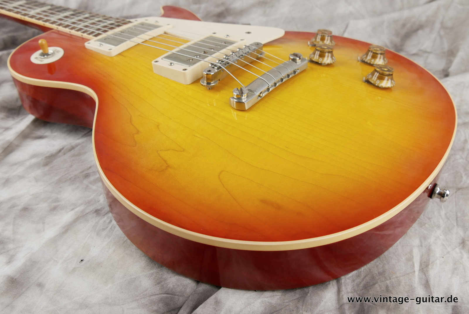 Gibson-Les-Paul-R8-1958-Reissue-Custom-Shop-VOS-015.JPG