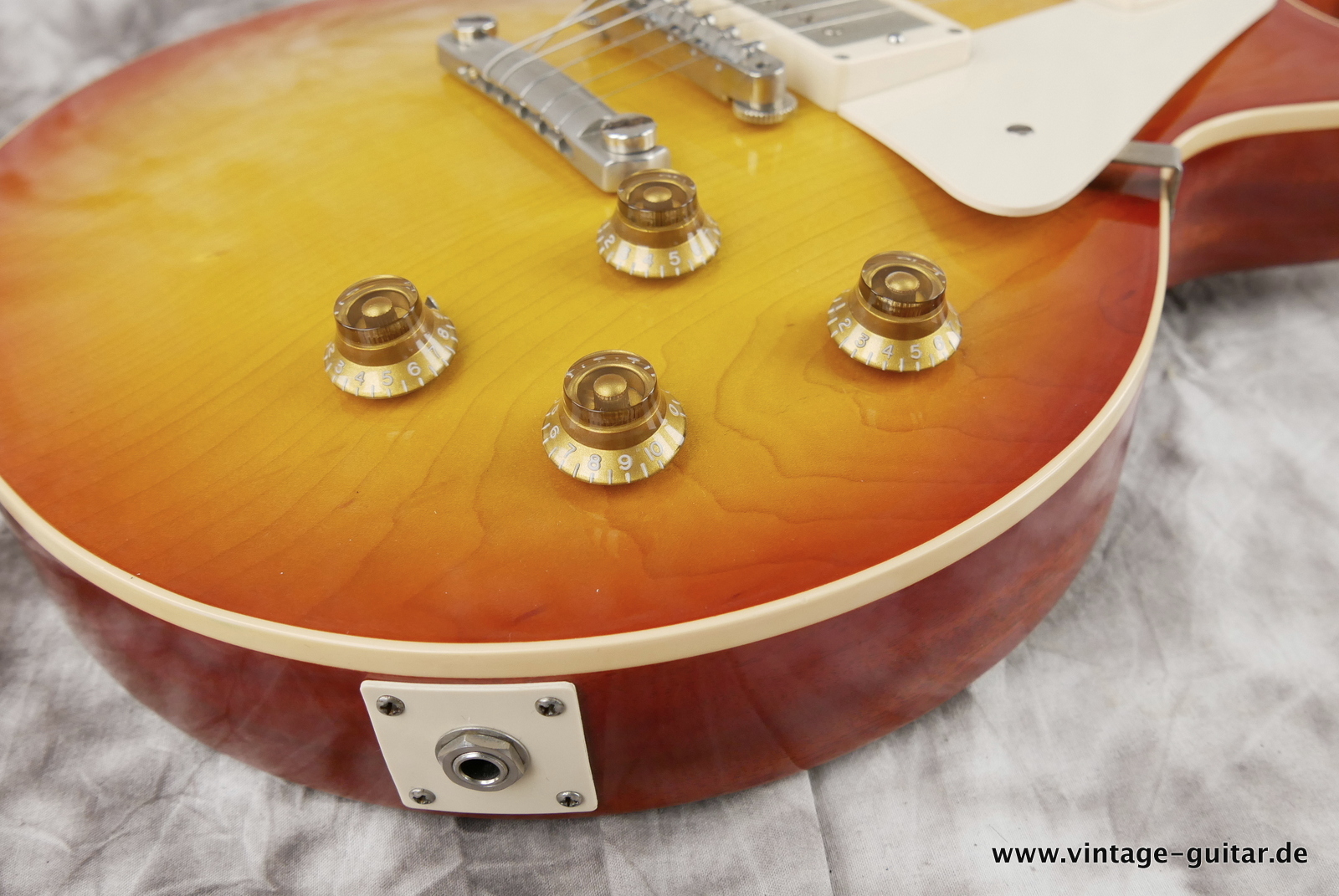 Gibson-Les-Paul-R8-1958-Reissue-Custom-Shop-VOS-017.JPG