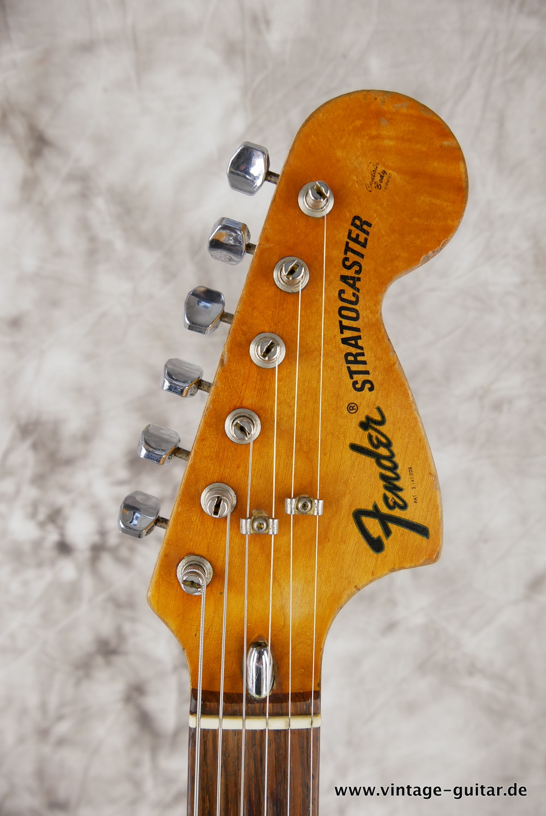 Fender-Stratocaster-1974-sunburst-005.JPG