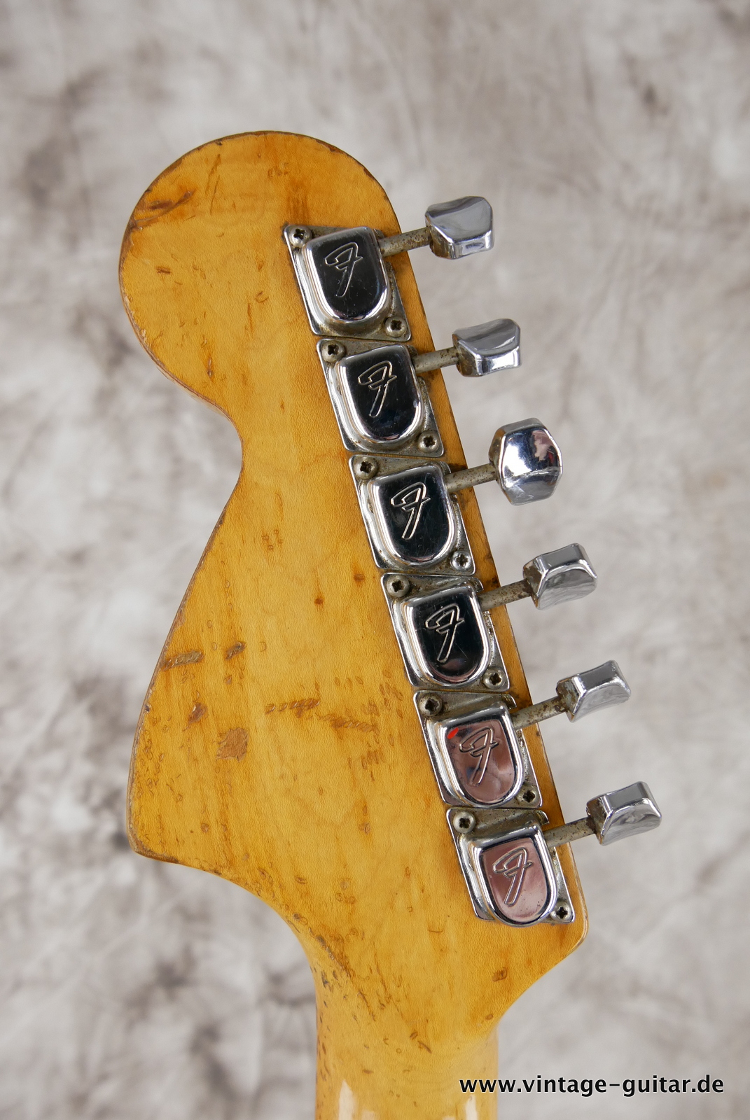 Fender-Stratocaster-1974-sunburst-006.JPG