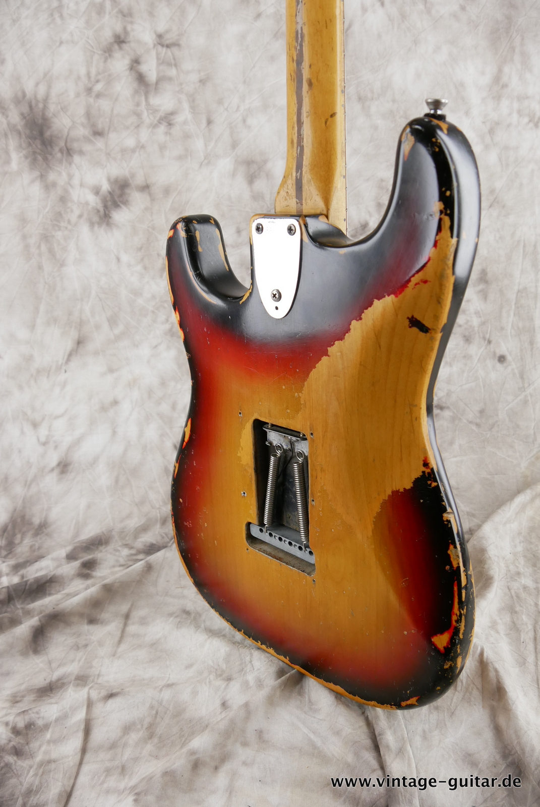 Fender-Stratocaster-1974-sunburst-012.JPG