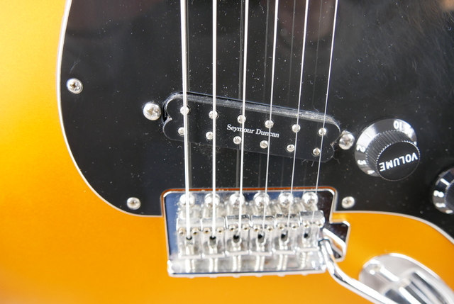 Fender_Stratocaster_Mexico_copper_orange_2013-013.JPG