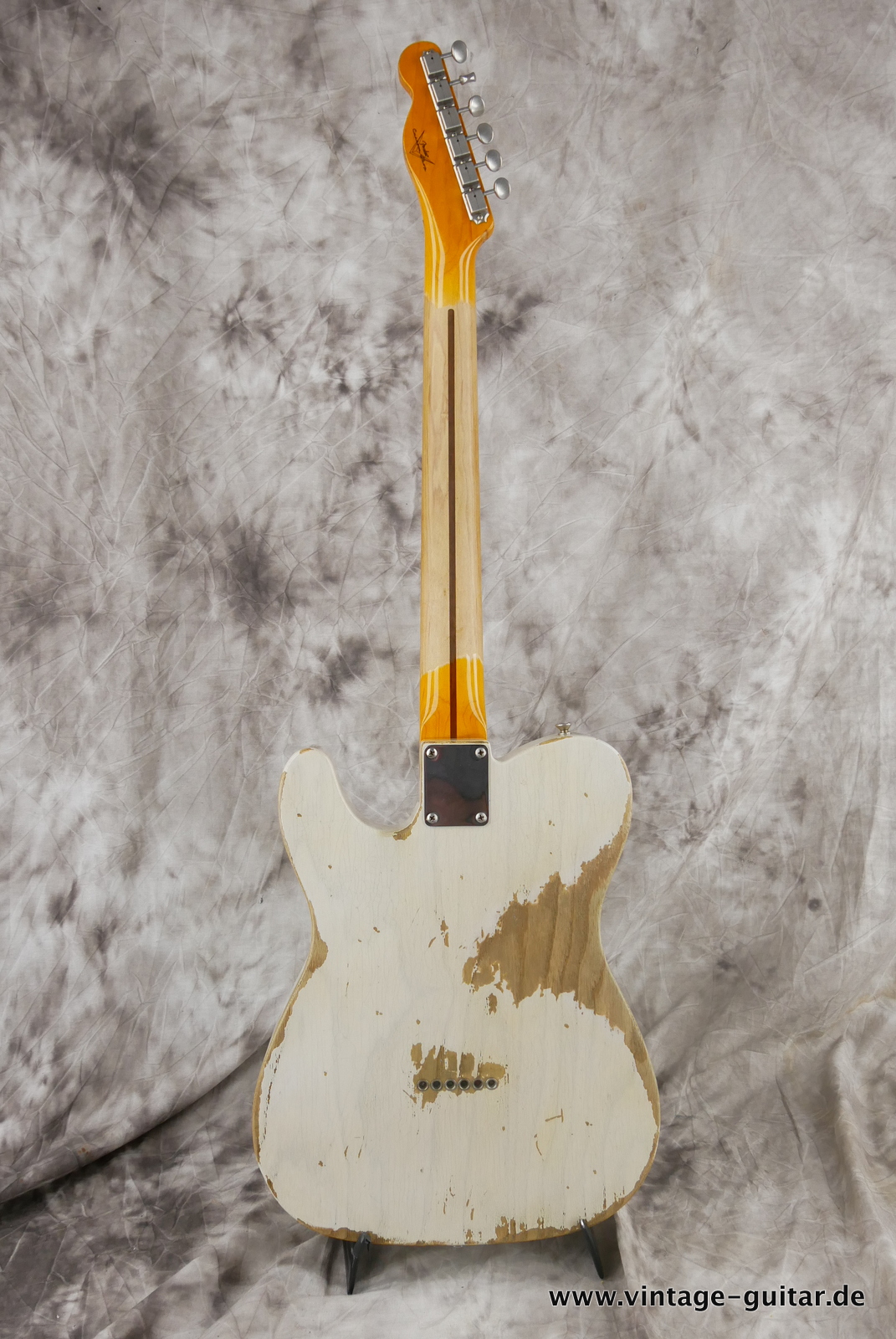 Fender-Telecaster-Custom-52-Heavy-Relic-2019-white-blonde-002.JPG