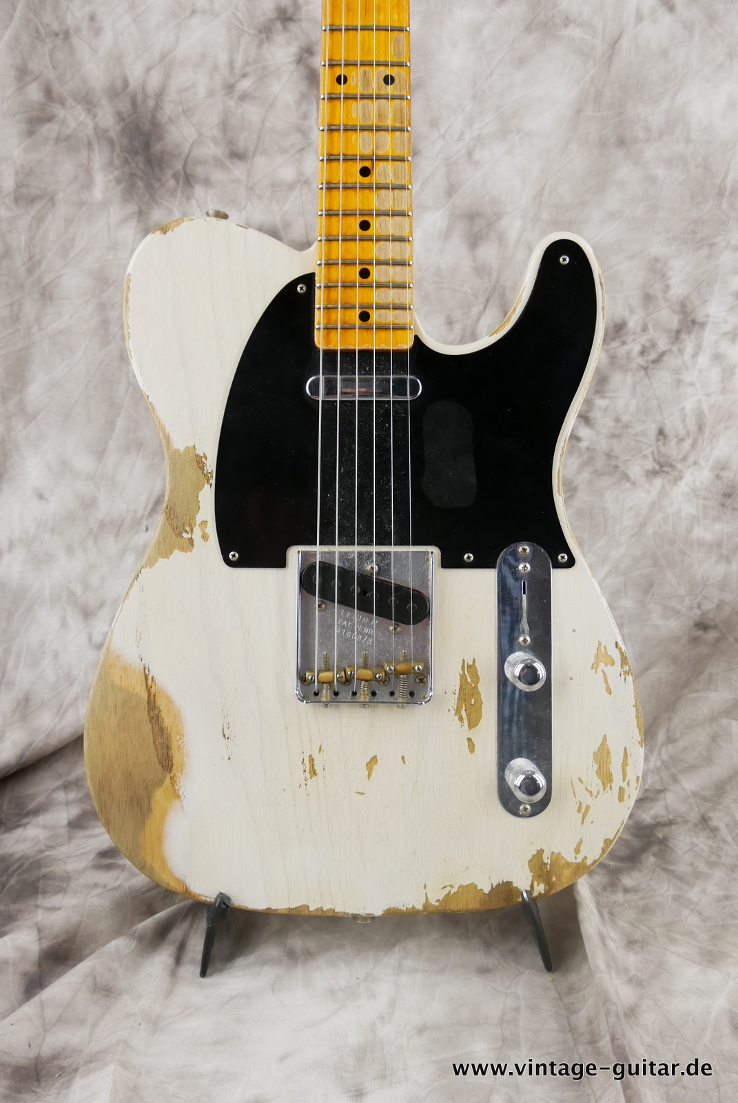 Fender-Telecaster-Custom-52-Heavy-Relic-2019-white-blonde-003.JPG