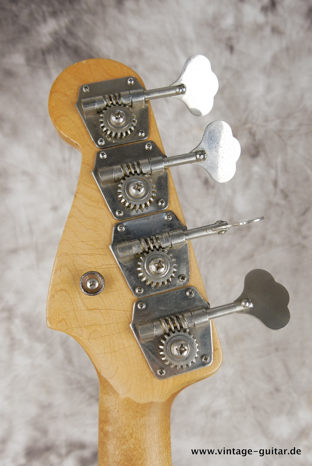 Fender-Precision-1961-sunburst-010.JPG