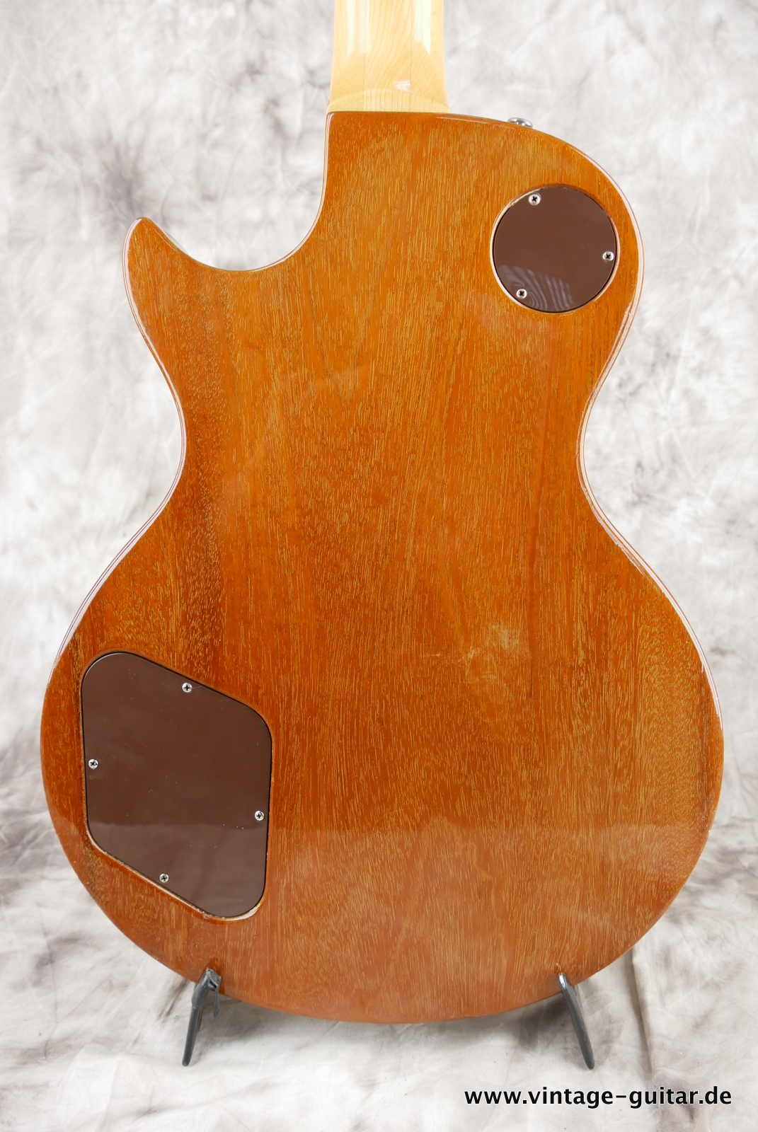 Gibson-Les-Paul-Deluxe-1979-goldtop-004.JPG