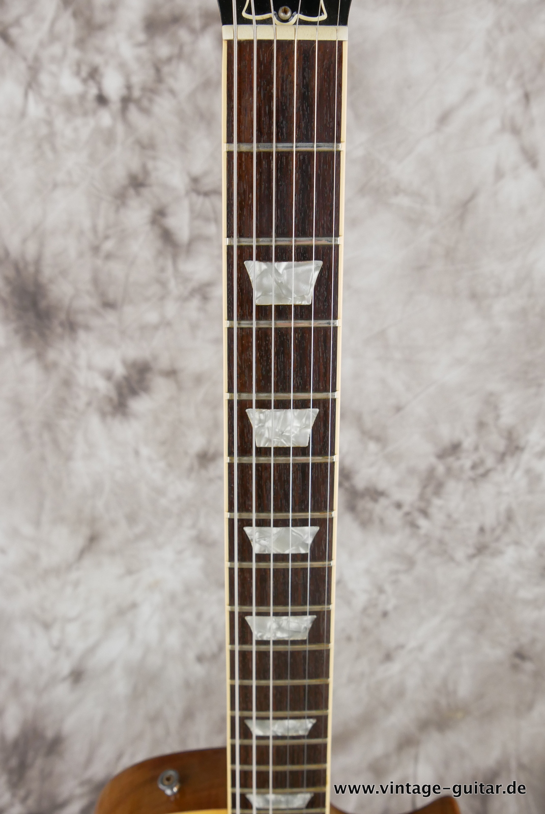 Gibson-Les-Paul-Deluxe-1979-goldtop-007.JPG