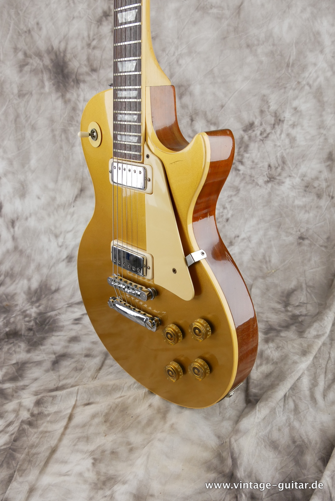 Gibson-Les-Paul-Deluxe-1979-goldtop-010.JPG