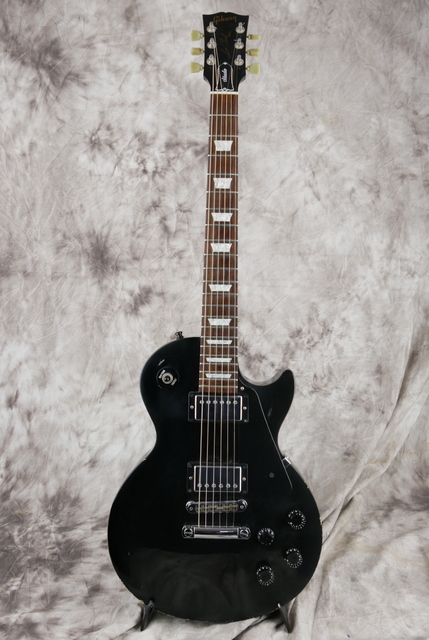 Gibson_Les_Paul_Studio_USA_black_2004-001.JPG