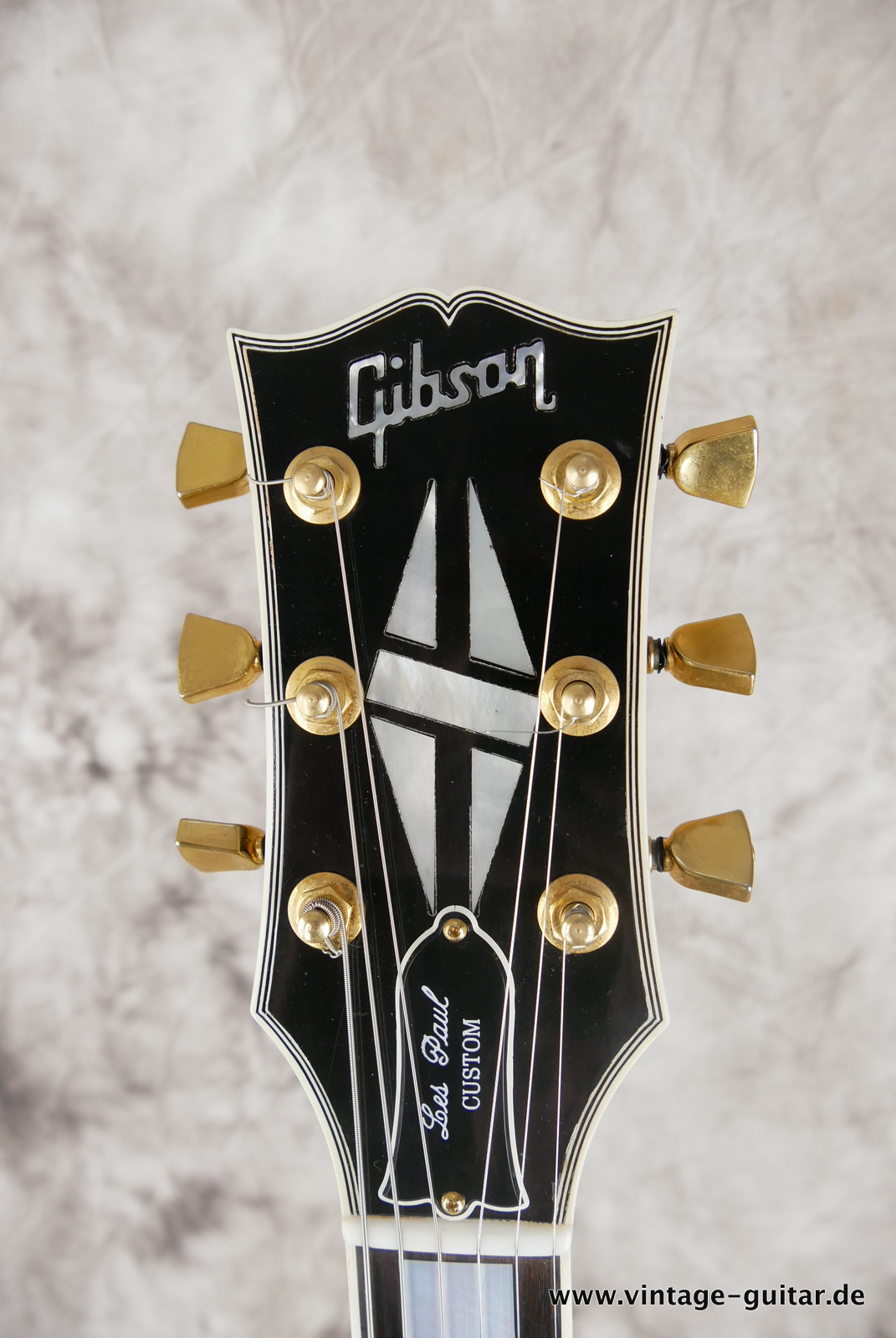 Gibson-Les-Paul-Custom-1987-black-005.JPG