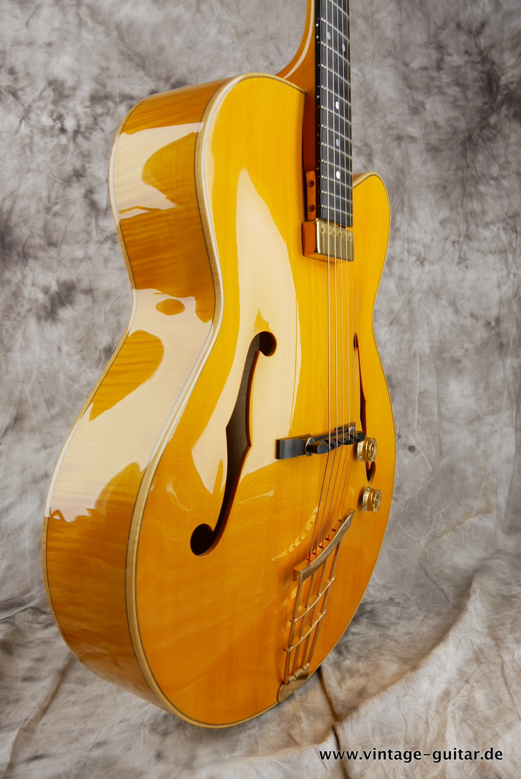 Launhardt_Fs3_german_guitar_archtop_all_solid-005.JPG