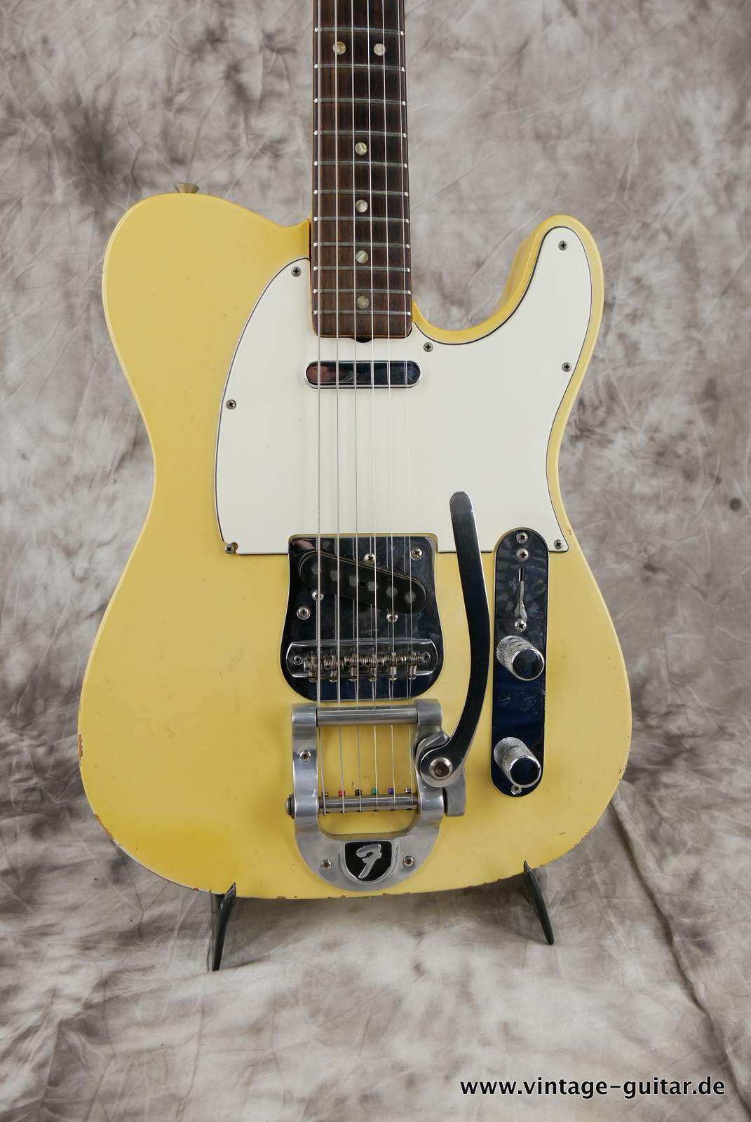 Fender_Telecaster_1969_Bigsby_blond_original-003.JPG