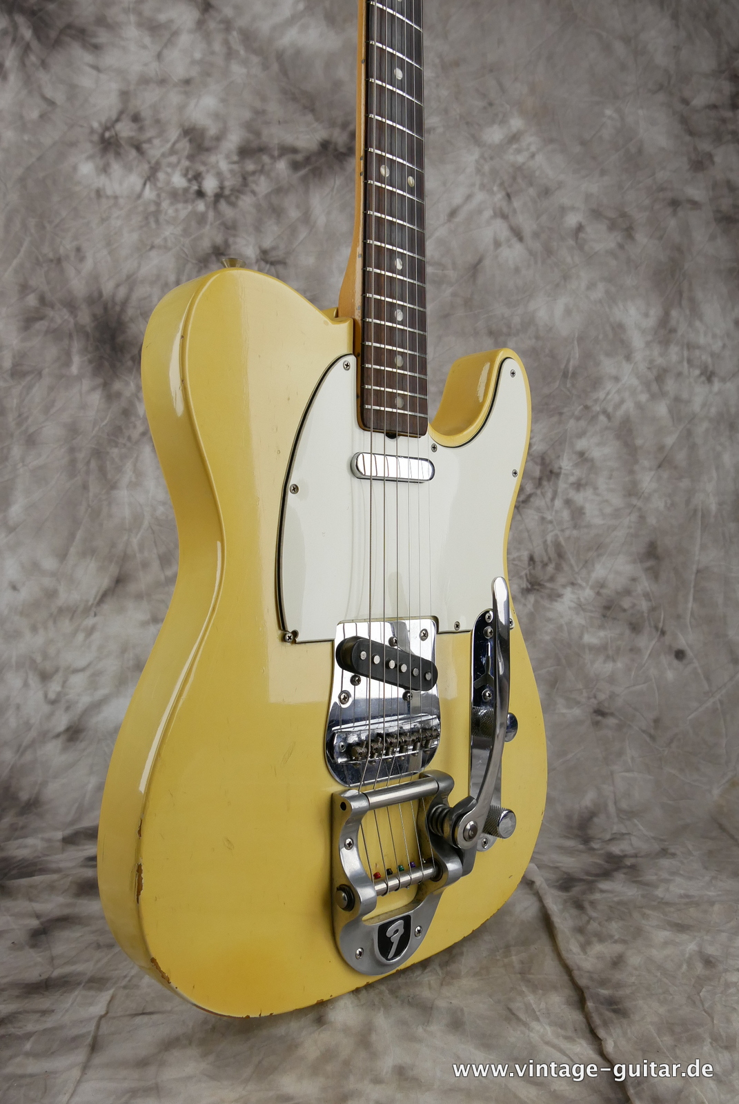 Fender_Telecaster_1969_Bigsby_blond_original-005.JPG