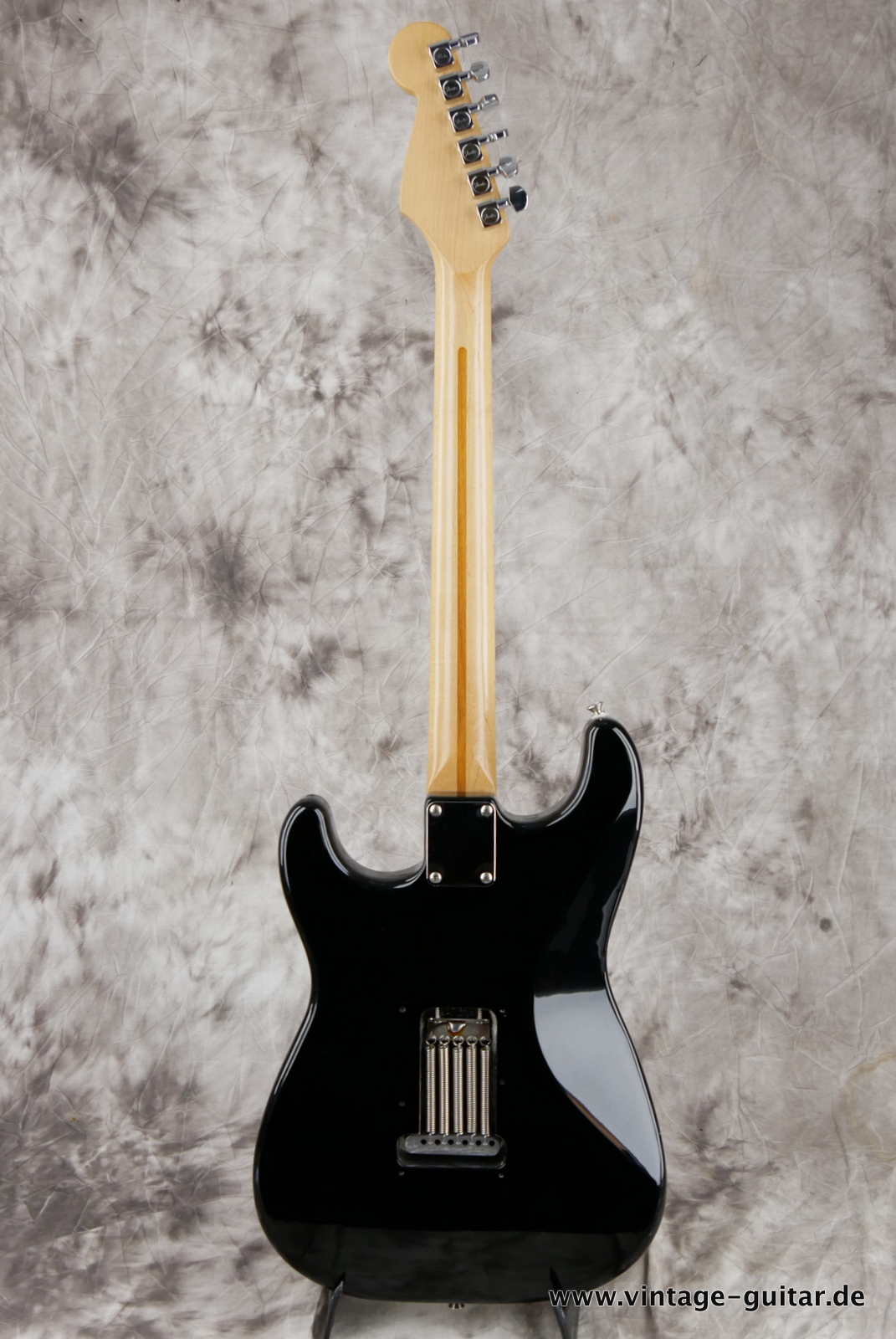 Fender_Stratocaster_black_1996_Humbucker_made_in_mexico-002.JPG