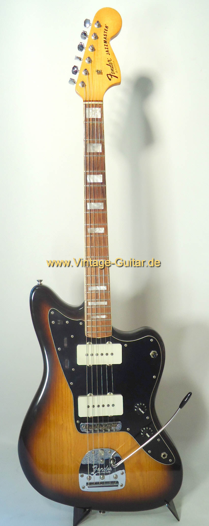 Fender-Jazzmaster-1977-sunburst-a.jpg