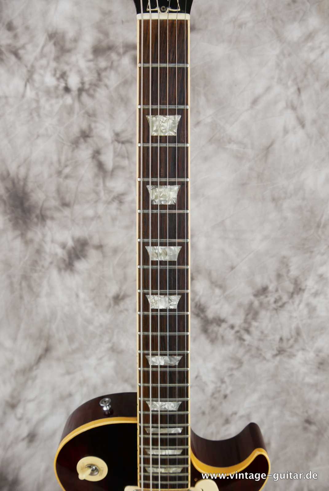 Gibson-Les-Paul-Deluxe-1976-winered-005.JPG