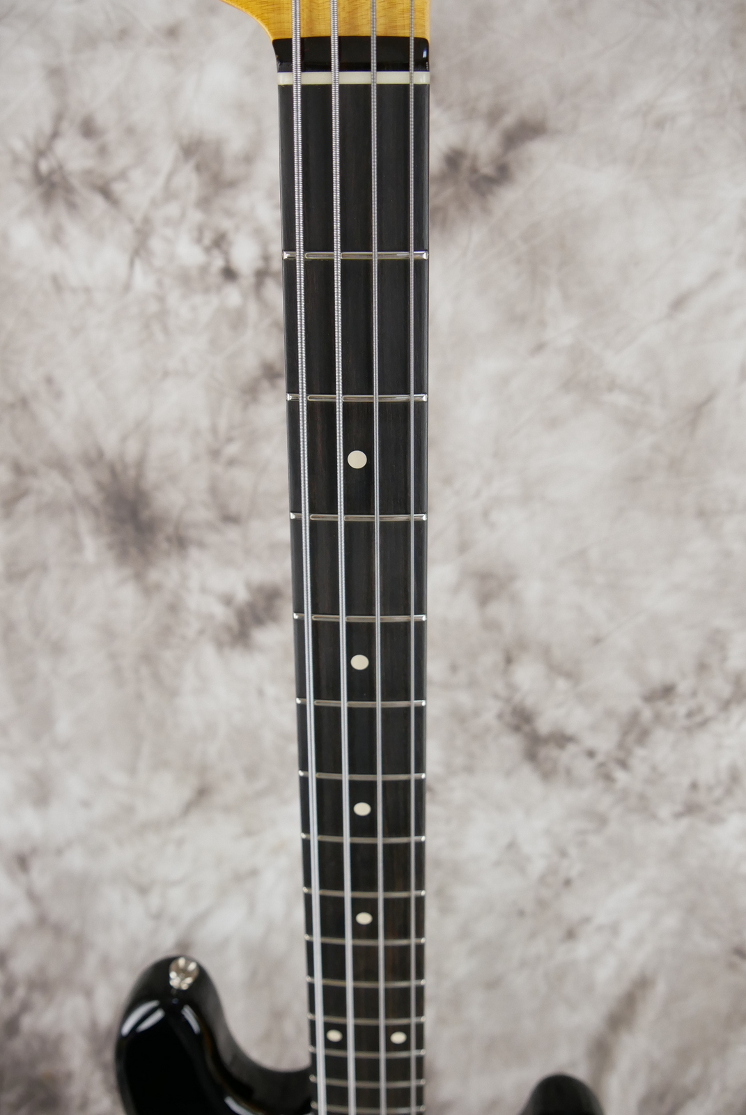 Fender-Precision-Bass-59-RI-black-Custom-Shop-ebony-fretboard-007.JPG