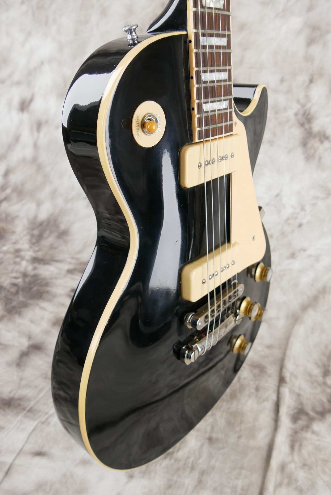 Gibson_Les_Paul_Deluxe_limited_edtion_black_2000-005.JPG