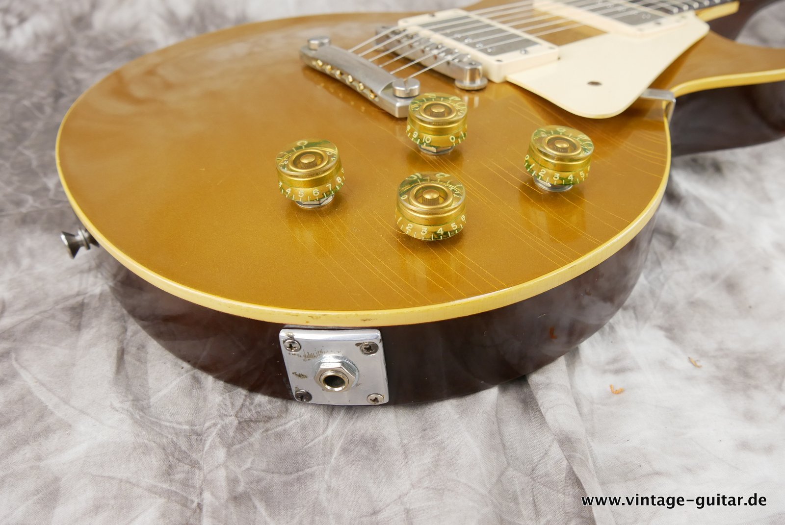 Gibson-Les-Paul-1952-converted-goldtop-021.JPG