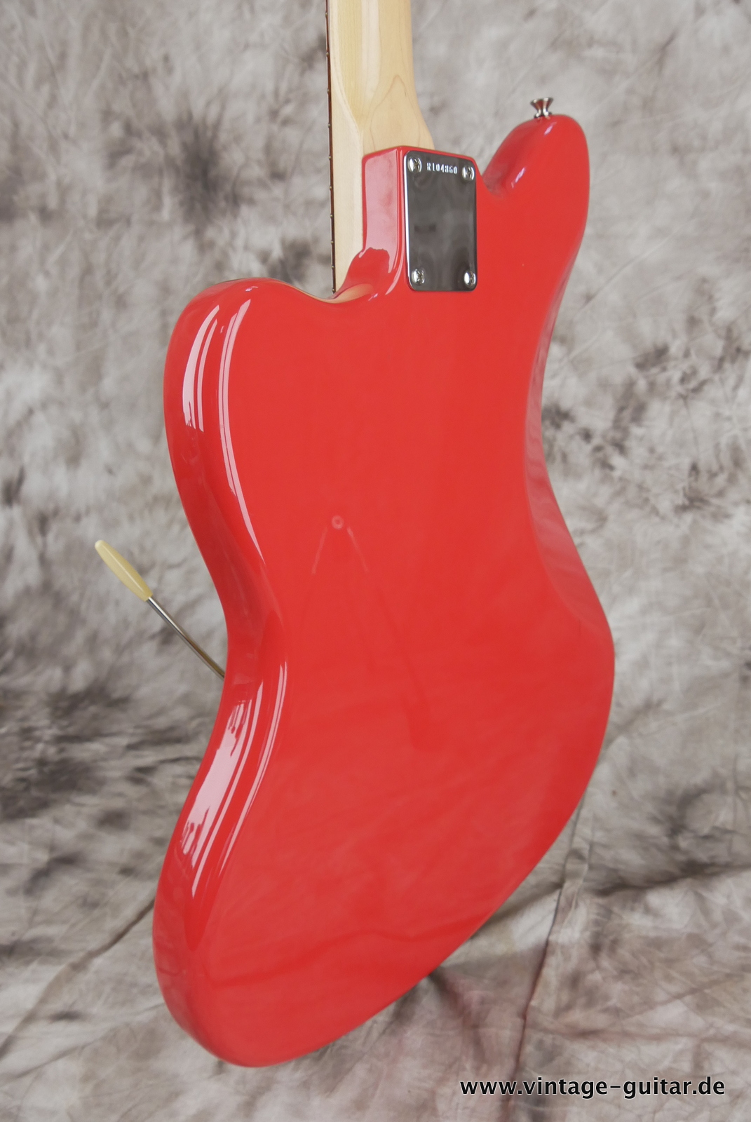 Fender-62-Jazzmaster-Custom-Shop-2020-fiesta-red-alu-guard-006.JPG