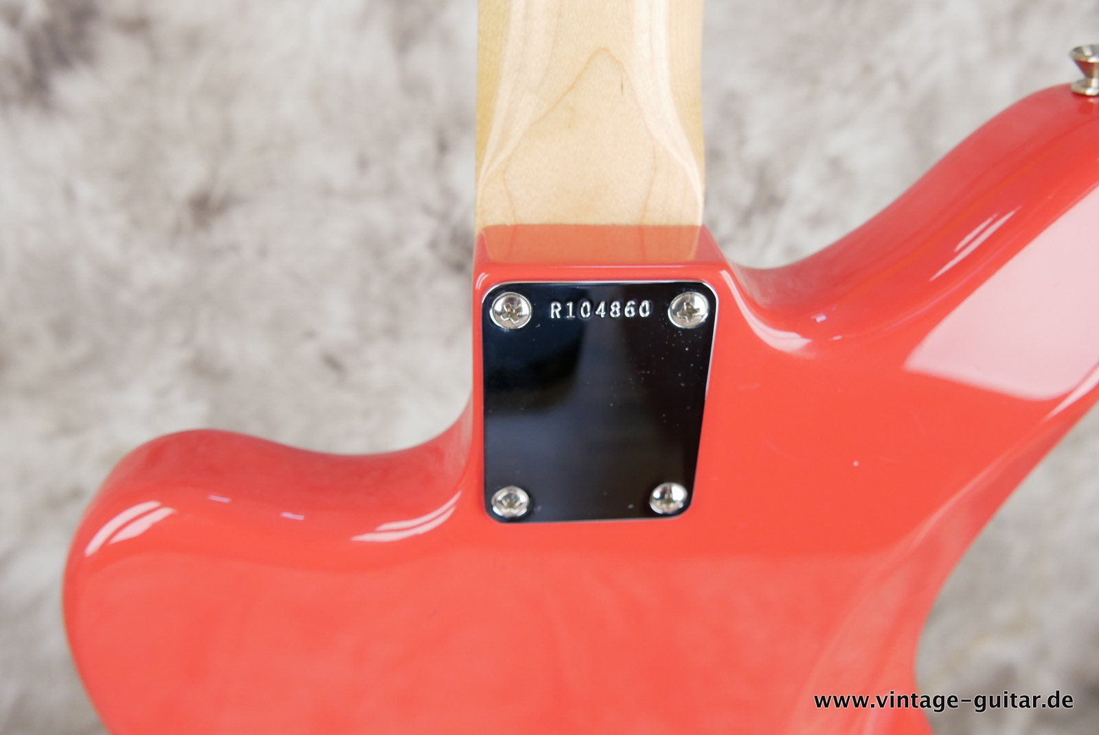Fender-62-Jazzmaster-Custom-Shop-2020-fiesta-red-alu-guard-012.JPG