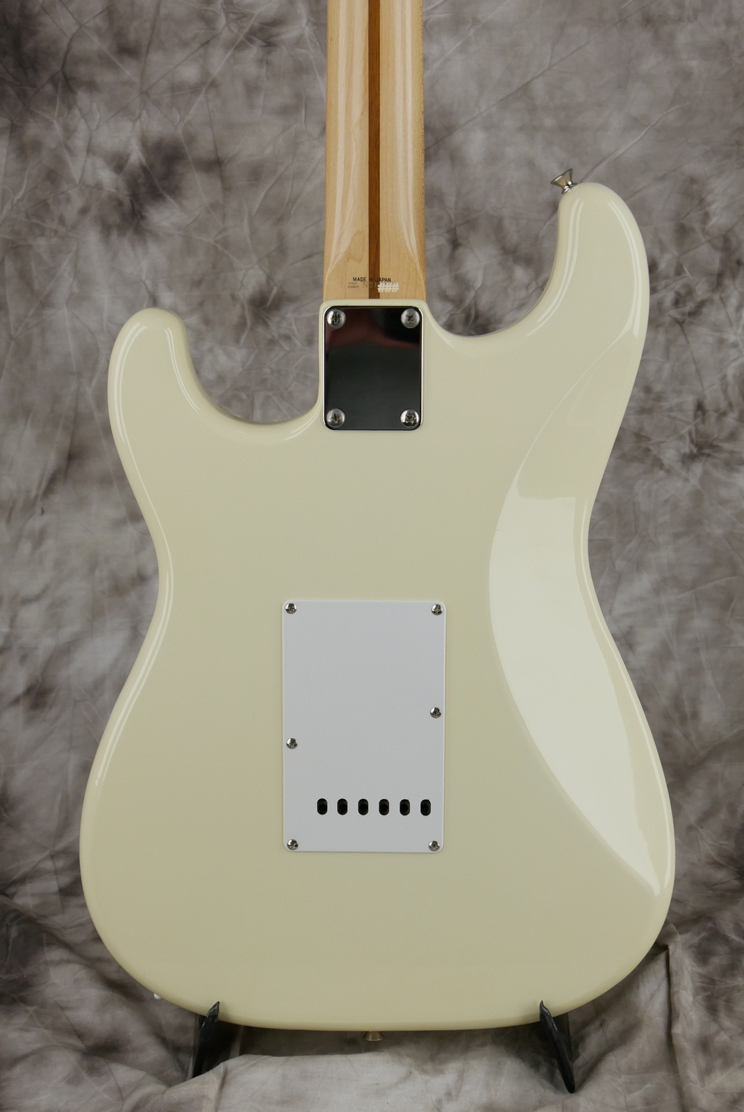 Fender_Stratocaster_Squier_series_Japan_olympic_white_1993-004.JPG