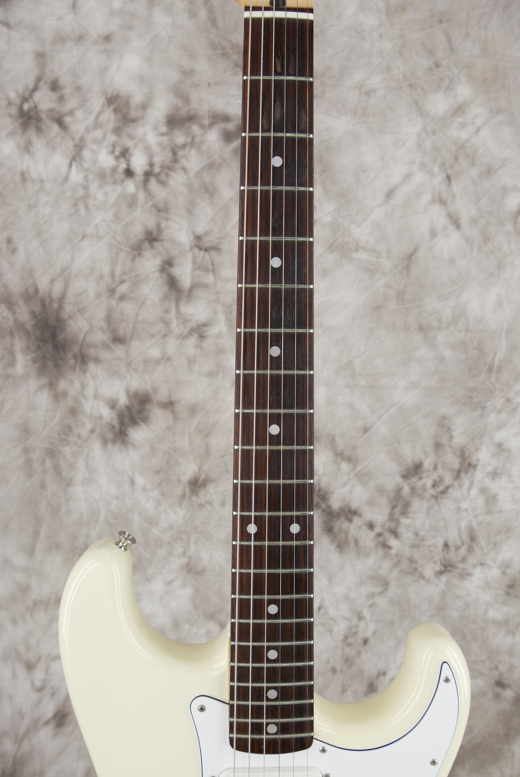 Fender_Stratocaster_Squier_series_Japan_olympic_white_1993-011.JPG