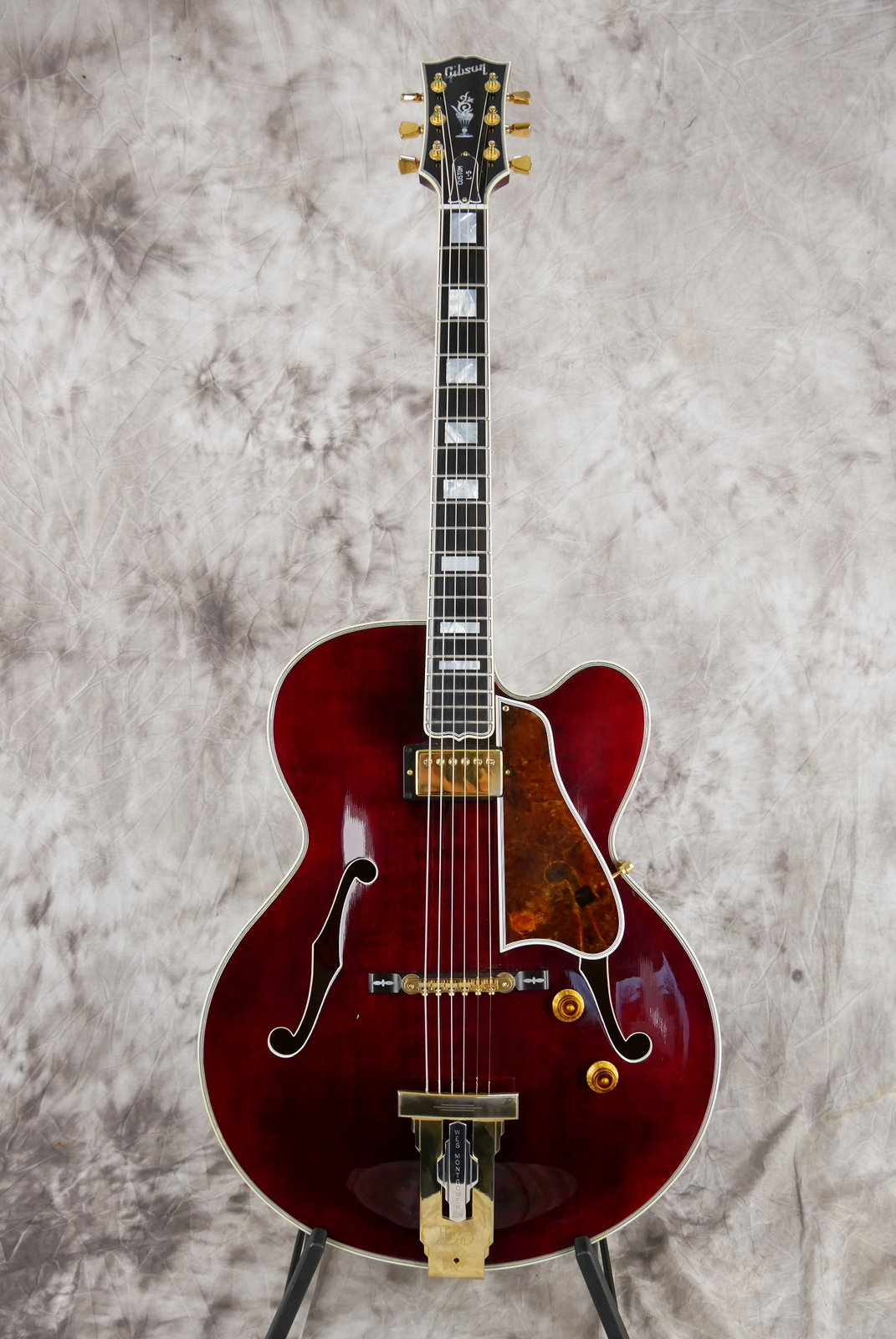 Gibson_L_5_Wes_Montgomery_USA_wine_red_1998-001.JPG