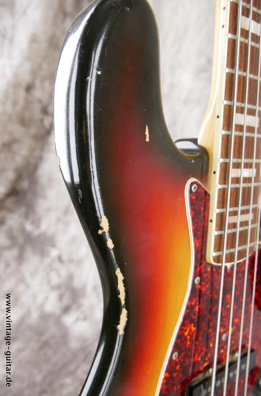 Fender_Jazz_Bass-1972-sunburst-017.JPG