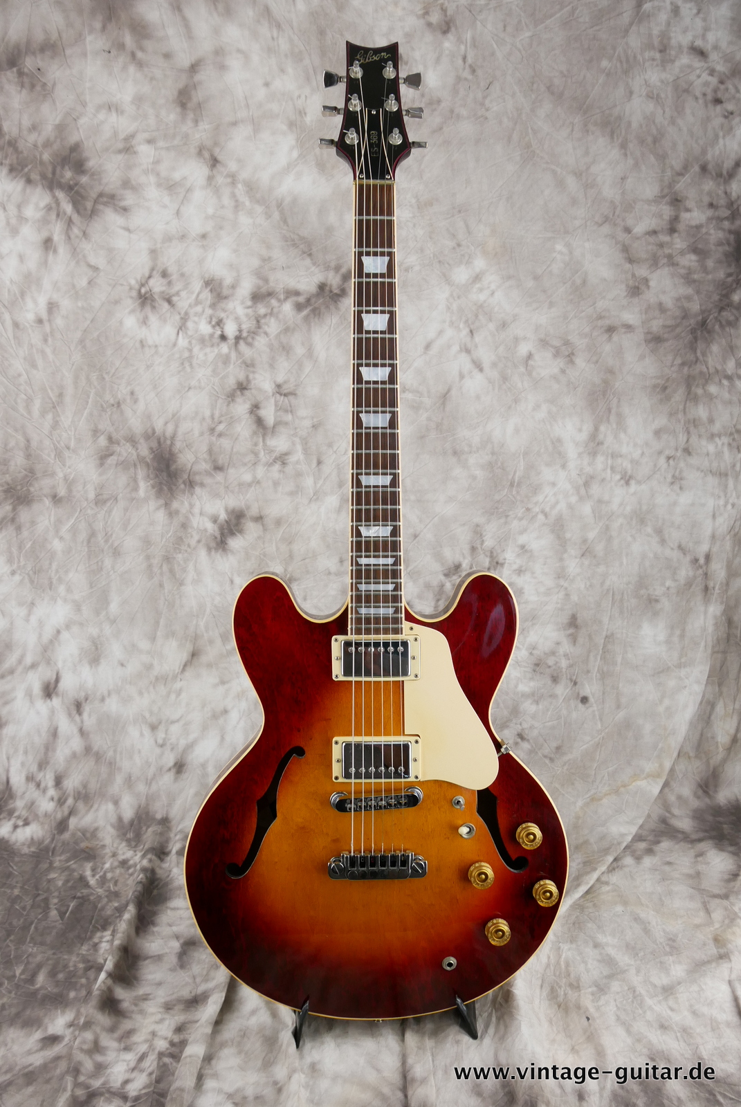 Gibson-ES-369-1982-sunburst-001.JPG