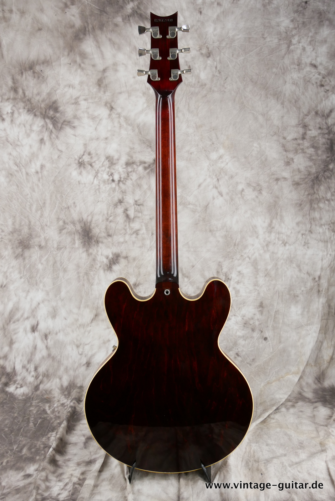 Gibson-ES-369-1982-sunburst-002.JPG
