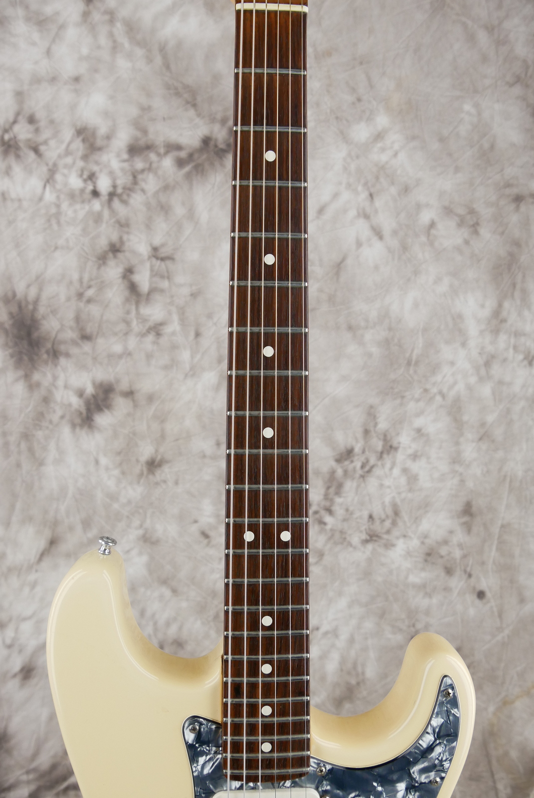 Fender_Stratocaster_AM_Standard_olympic_white_1995-011.JPG