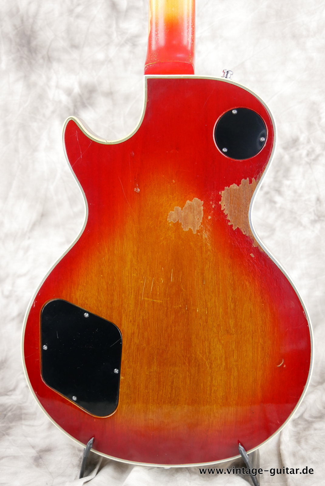 Gibson_Les_Paul_Custom_cherry_sunburst_1978-004.JPG