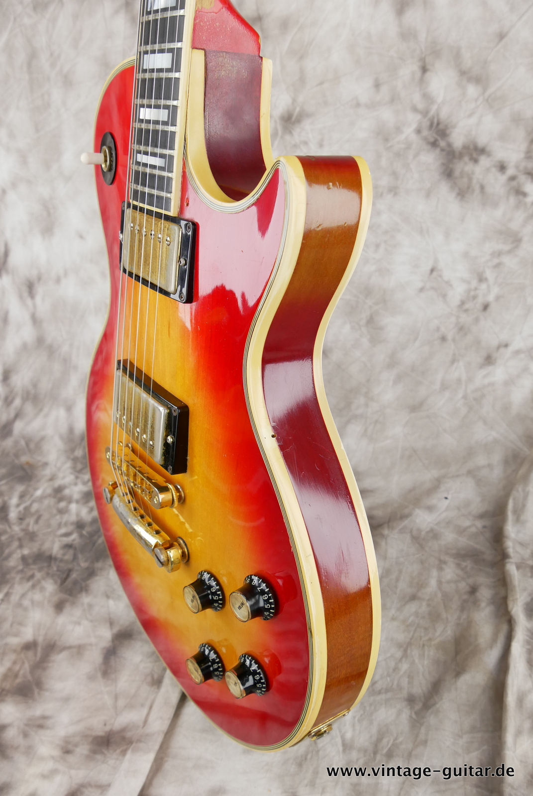 Gibson_Les_Paul_Custom_cherry_sunburst_1978-006.JPG