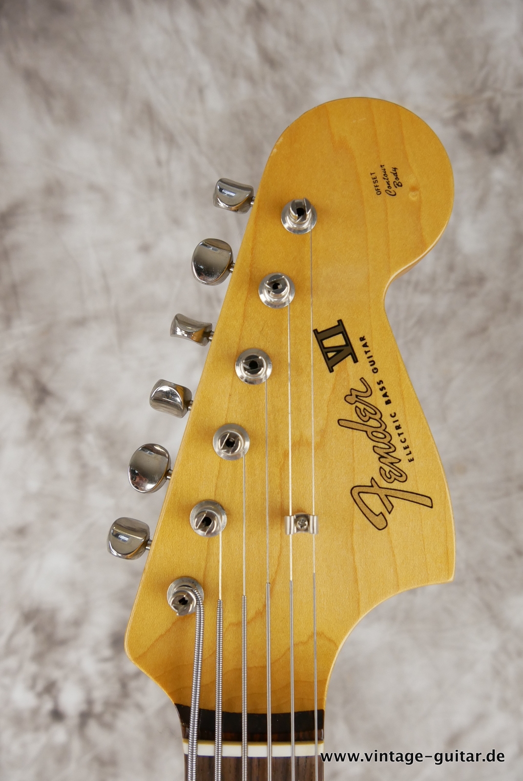 Fender-VI-1996-sunburst-003.JPG